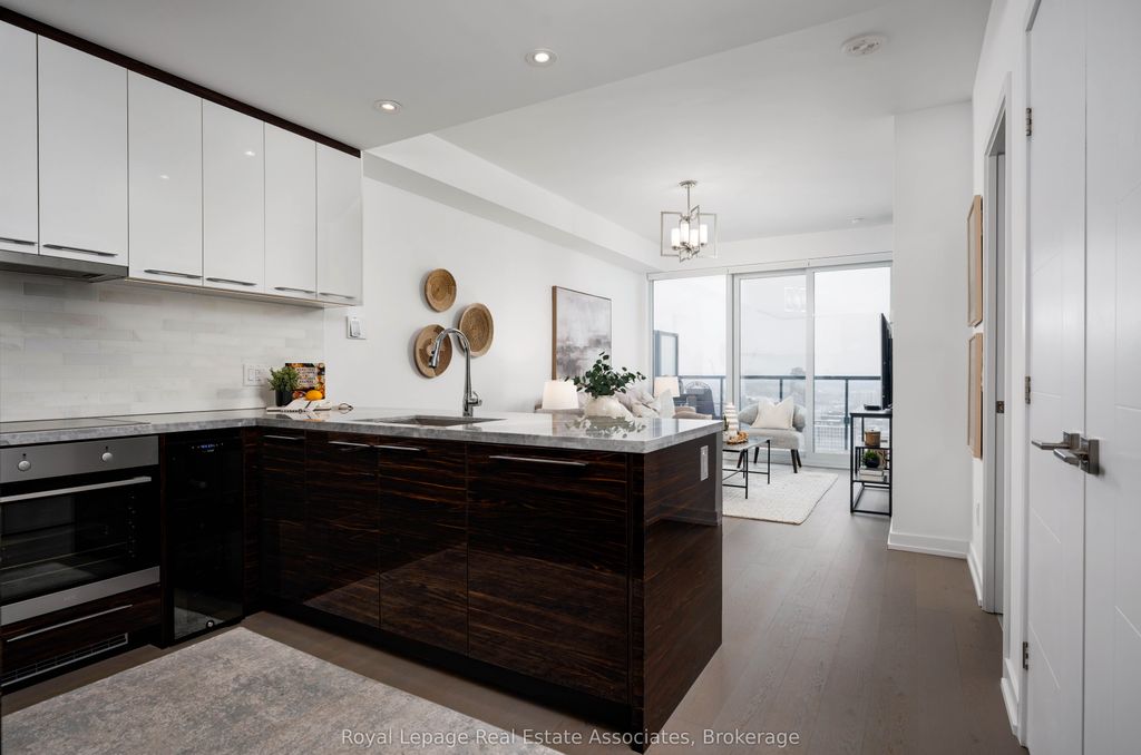 Photo of 488 University Avenue #3706, Toronto, ON M5G 0C1 (MLS # C12762208)