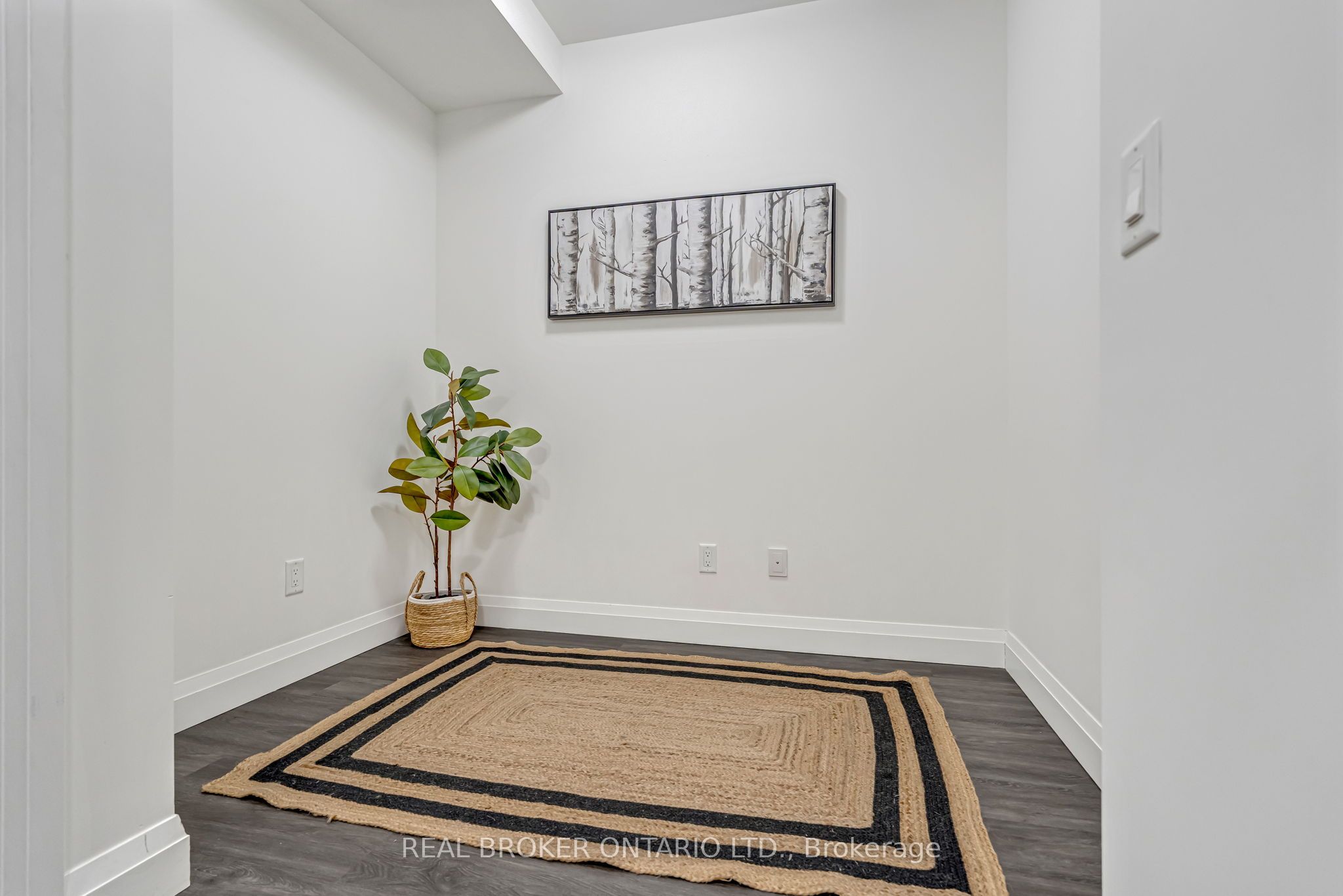 30 Hamilton Street S 302