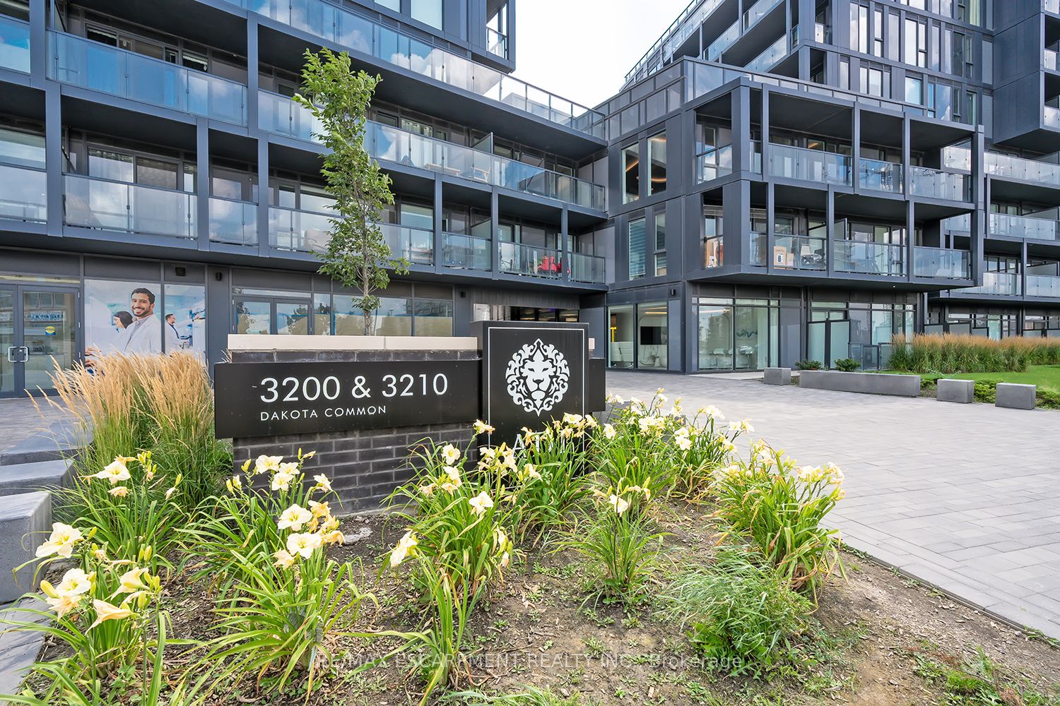 3210 Dakota Common A106