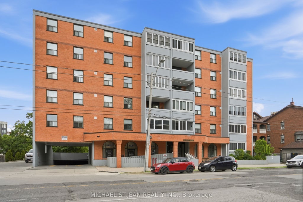 Photo of 23 Main Street #404, Hamilton, ON L9H 2P7 (MLS # X13211840)