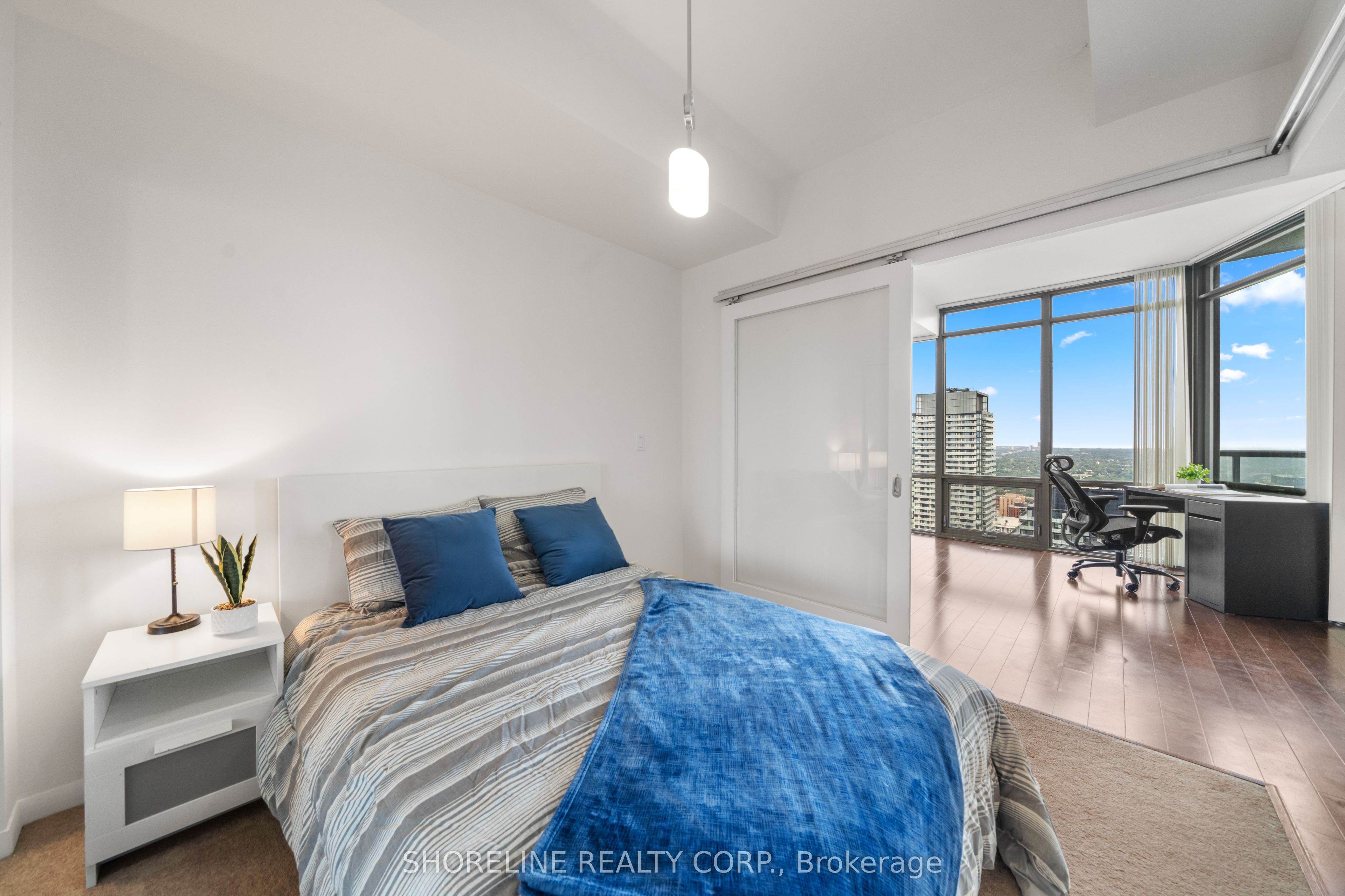 832 Bay Street 4807