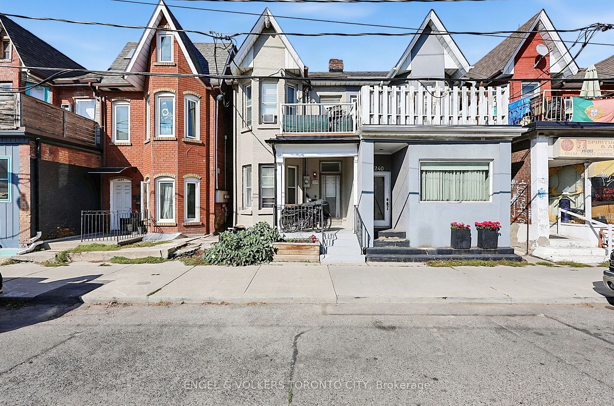 1242 College Street