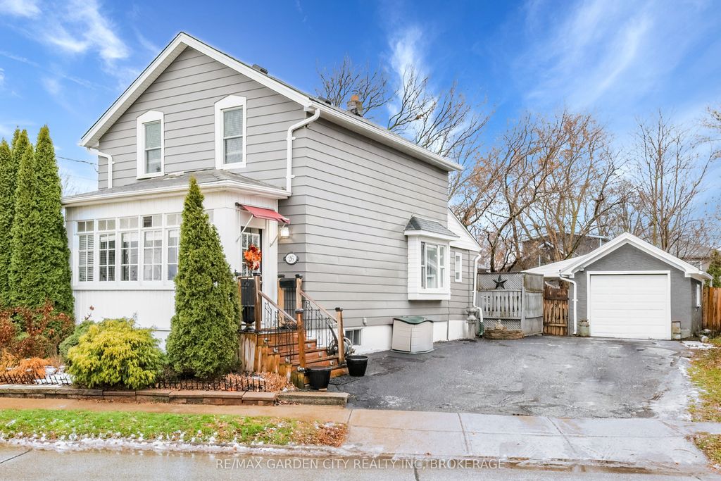 Photo of 26 Garnet Street, St. Catharines, ON L2M 5E8 (MLS # X12755086)