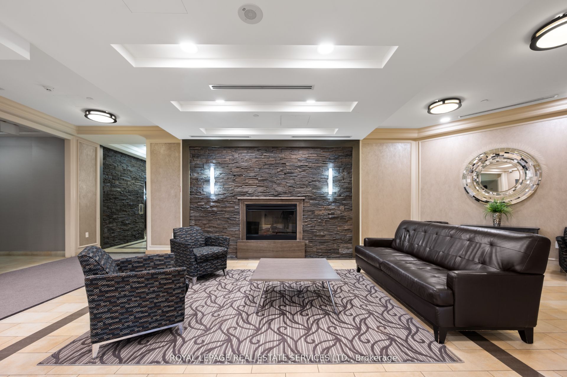 60 Heintzman Street 834