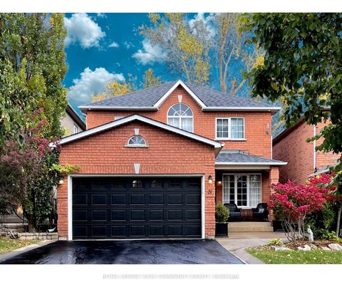 31 Giotto Crescent SW Vaughan ON L6A 3N7