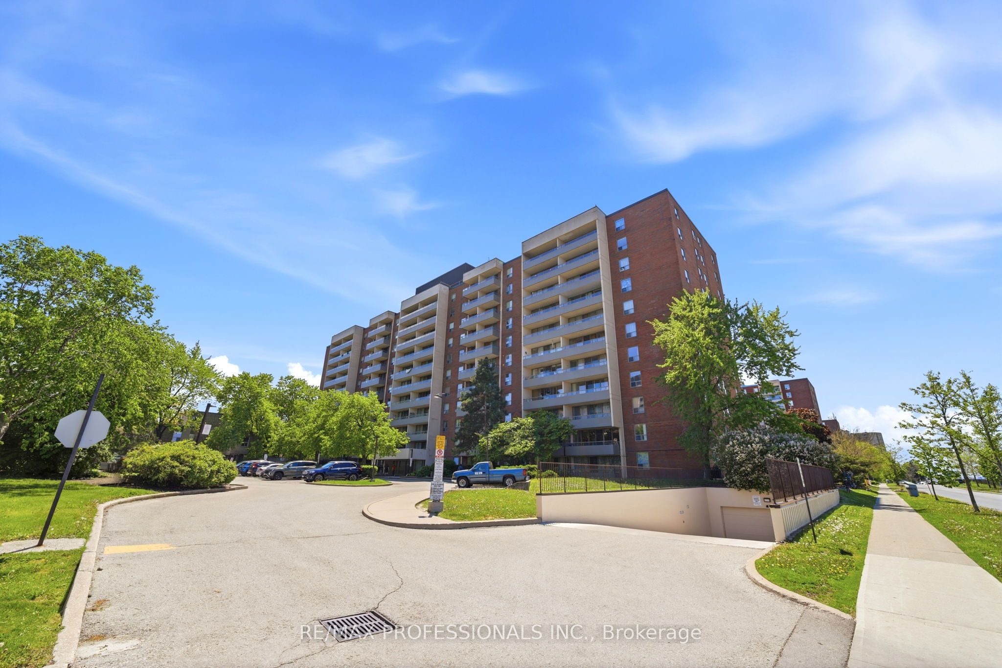 19 Four Winds Drive 204