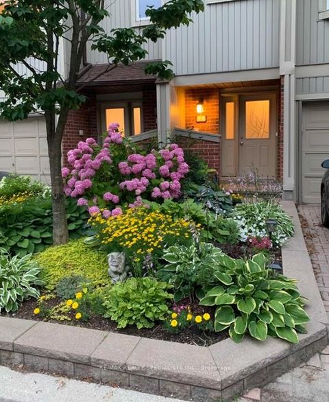 1010 Walden Circle 2 Mississauga ON L5J 4J9