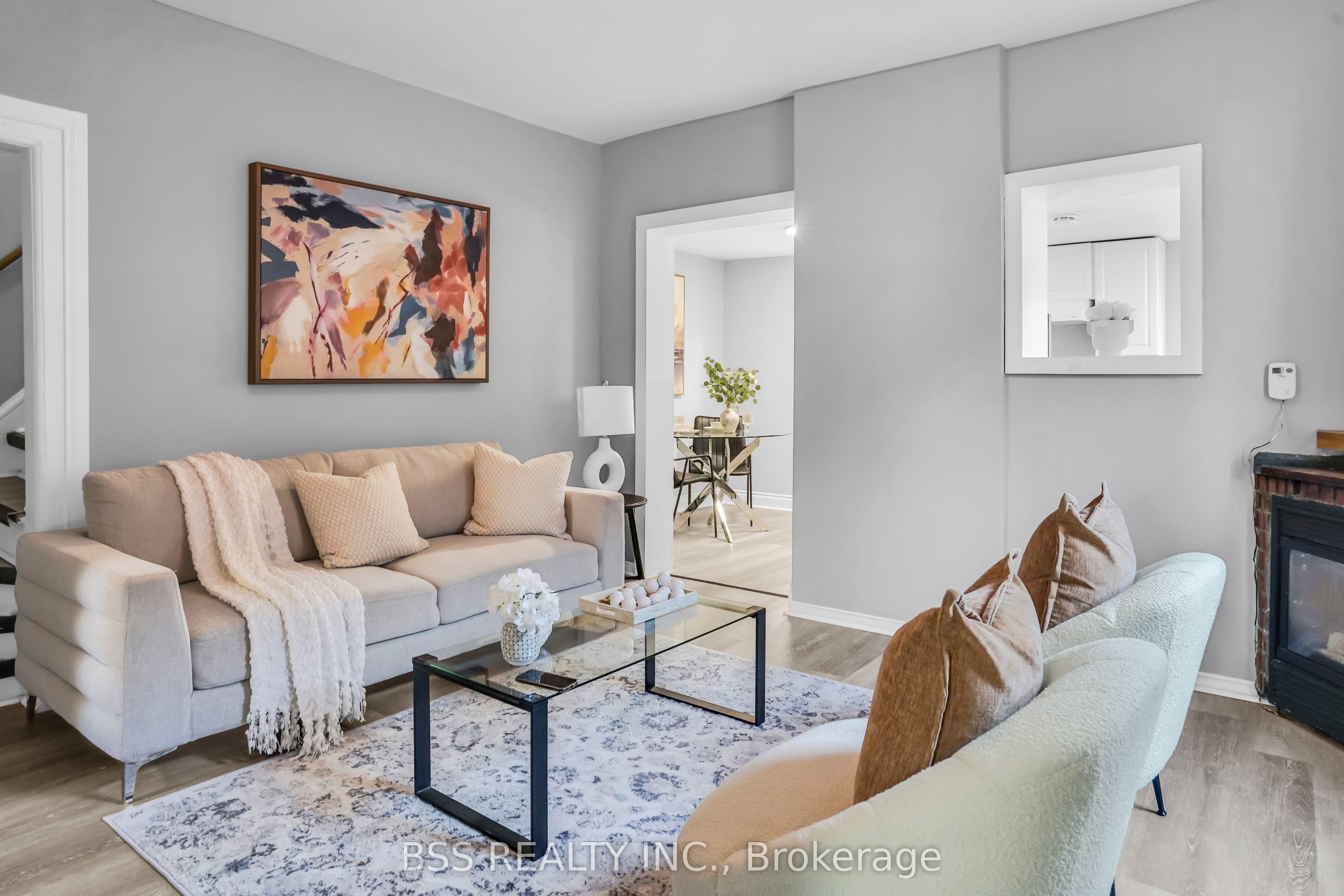 Photo 1 of 17 — 297 Sherbrooke Street, Peterborough, ON K9J 2N7