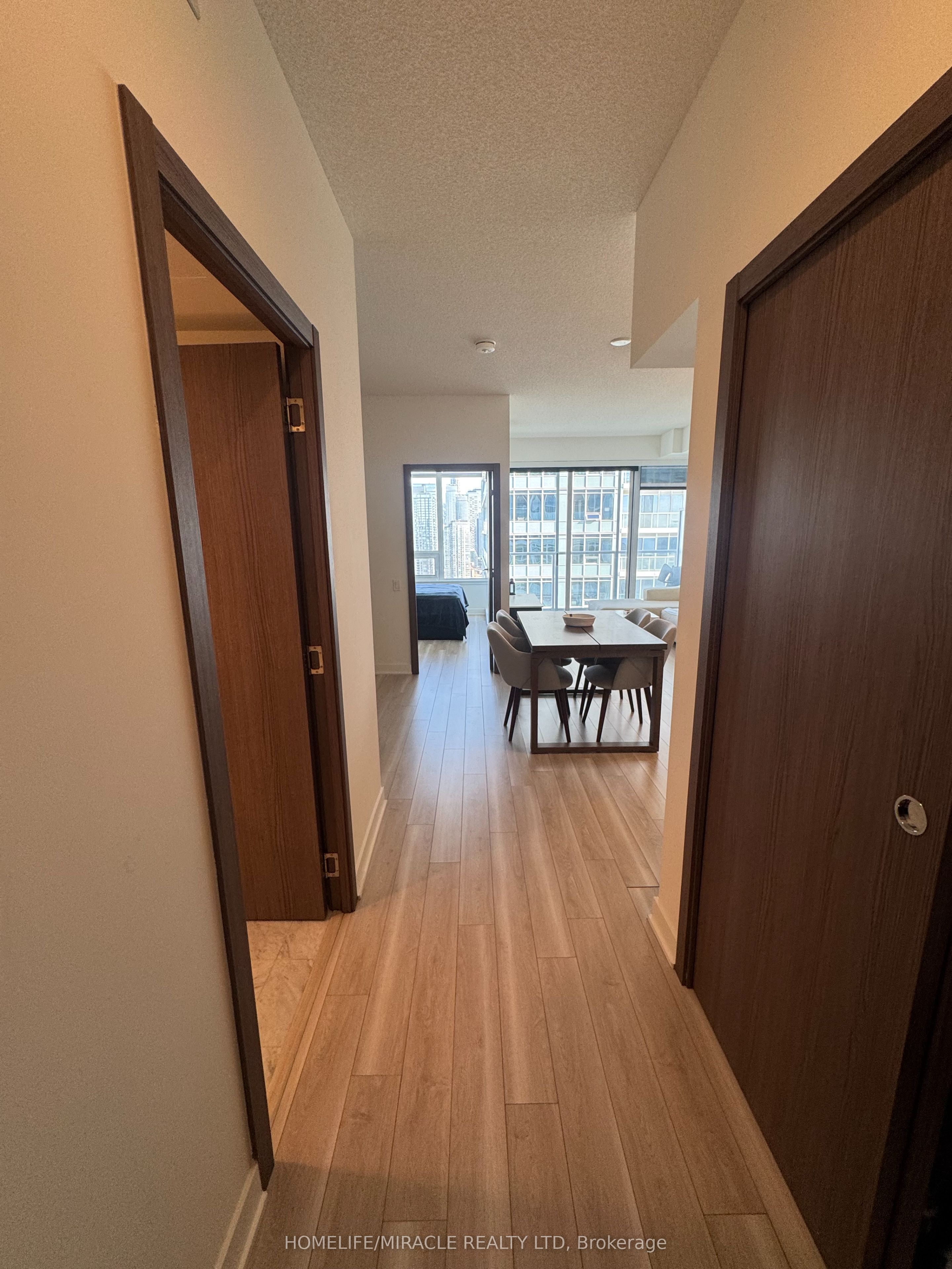19 Bathurst Street 3909