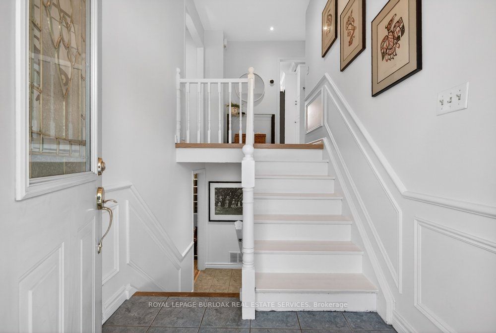 578 Holly Hill Crescent