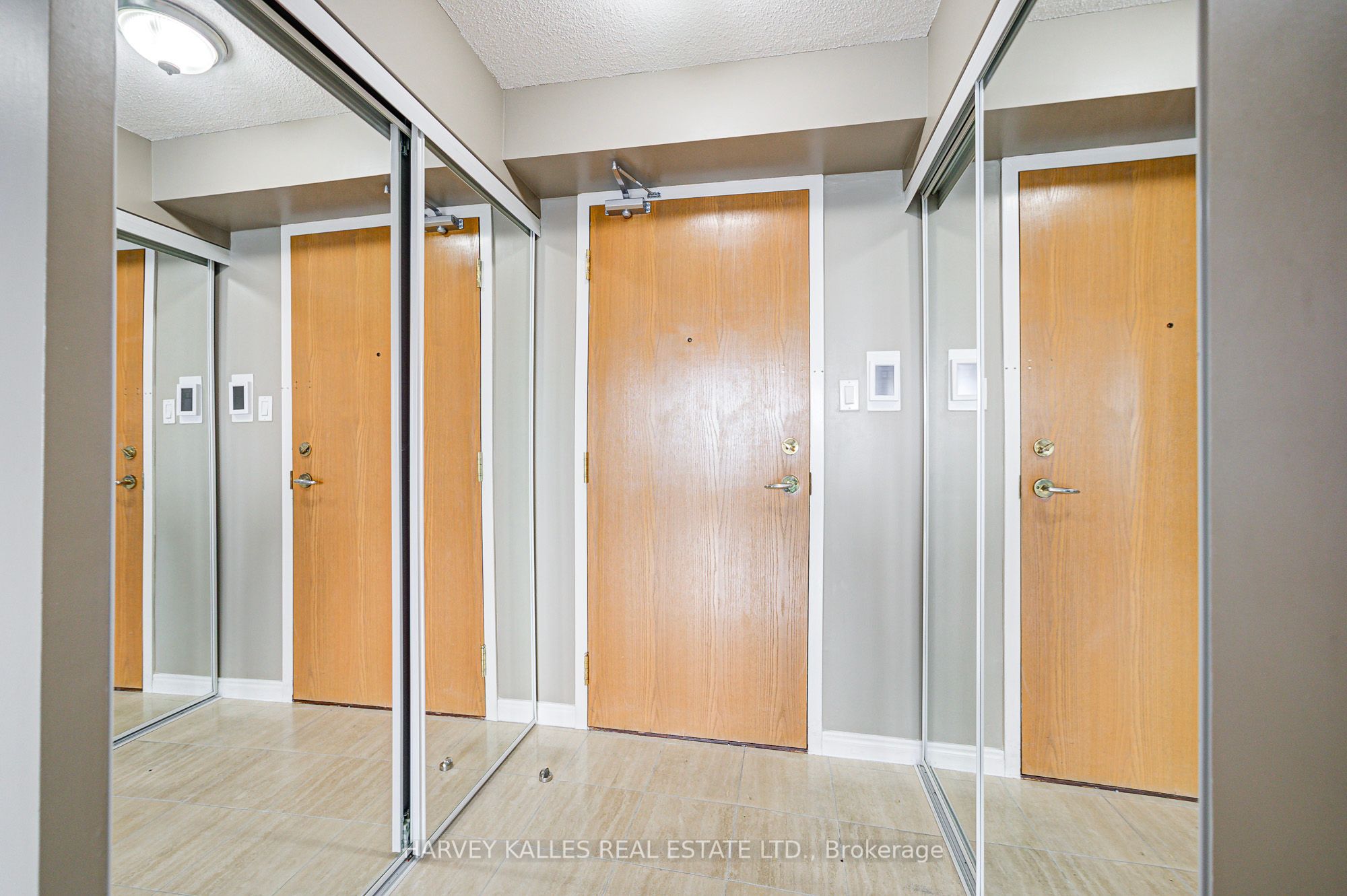 7250 Yonge Street 804
