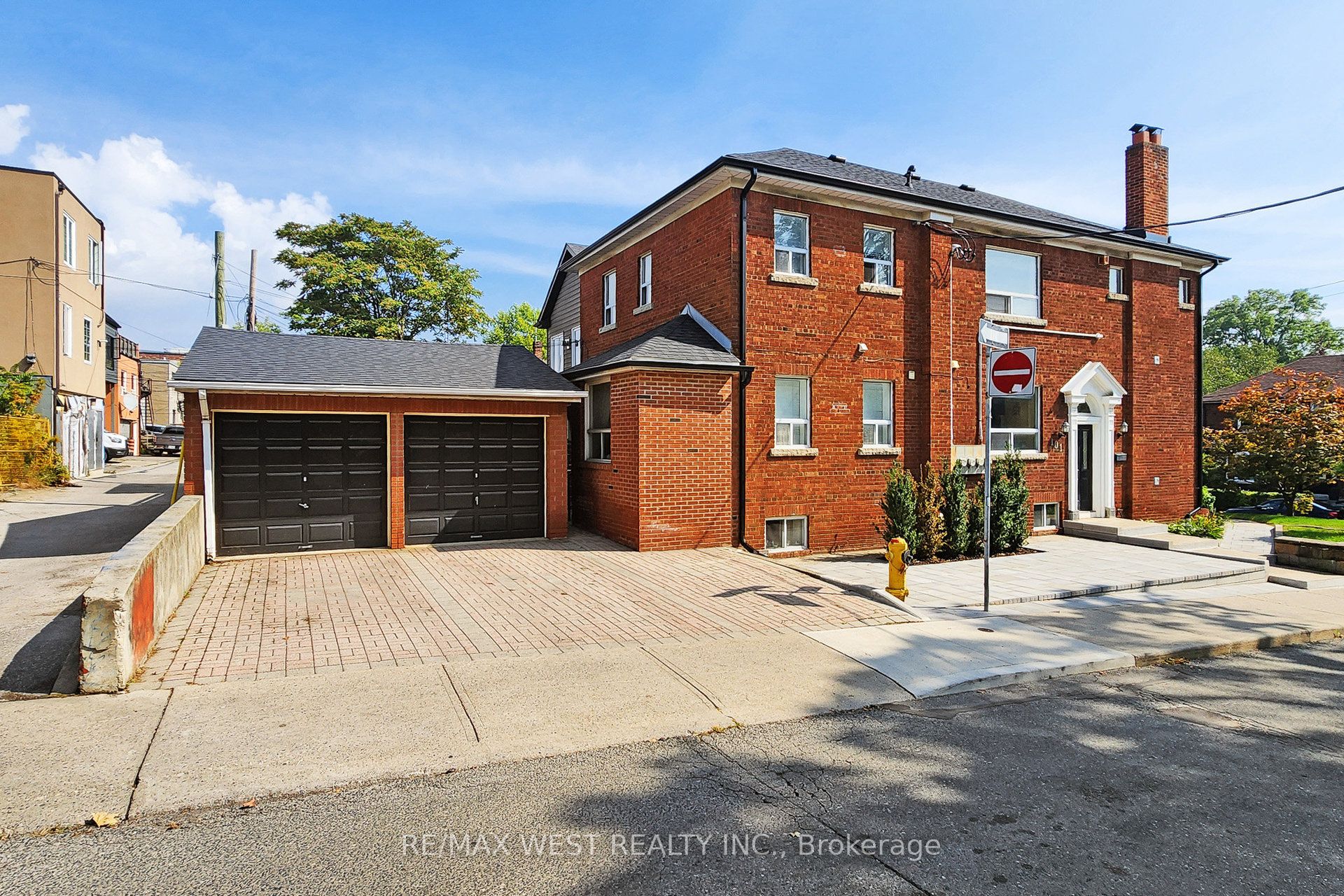52 Heydon Park Road