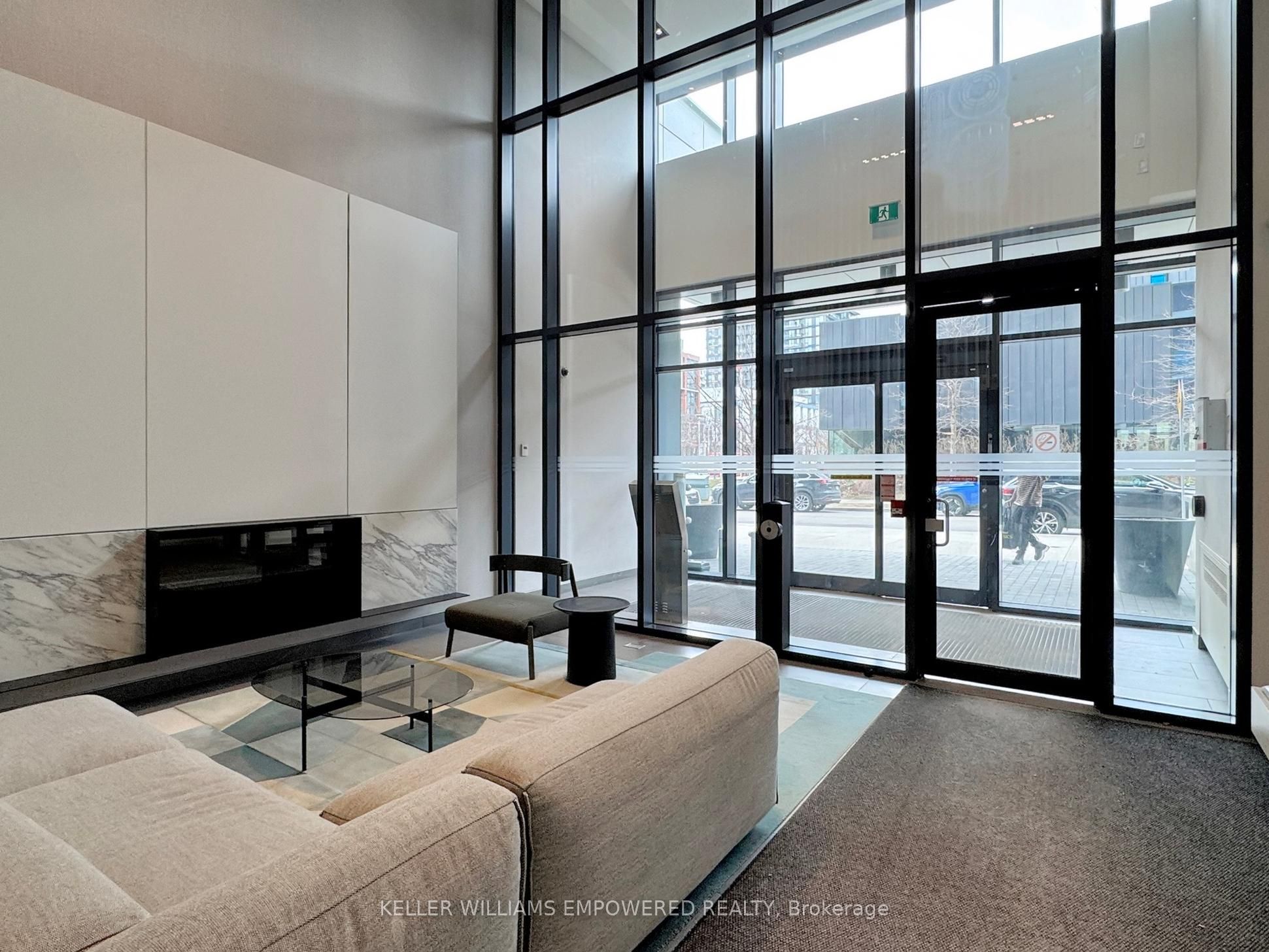 225 Sumach Street 911