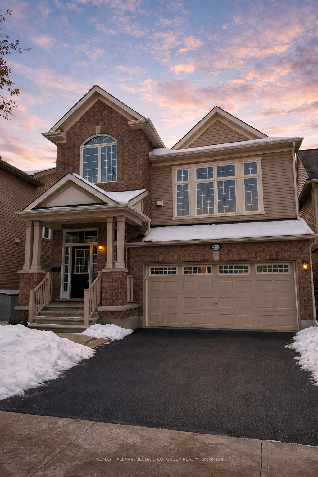Photo of 326 Gallantry Way, Stittsville - Munster - Richmond, ON K2S 0P8 (MLS # X12644968)