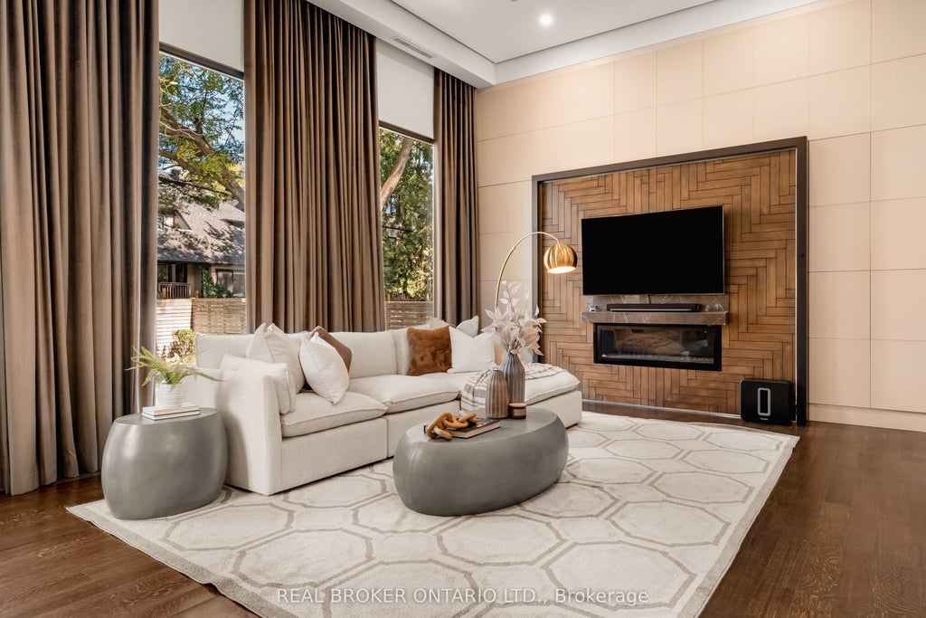 Photo of 436 Glengarry Avenue, Toronto, ON M5M 1E8 (MLS # C13784082)