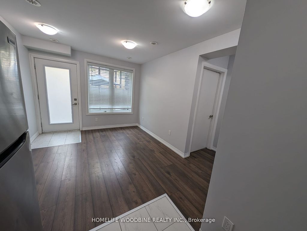 Photo of 1145 Journeyman Lane #121, Mississauga, ON L5J 0B5 (MLS # W12452428)