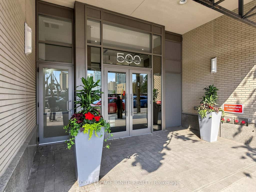 Photo of 500 St.Clair Avenue W #204, Toronto, ON M6C 1A8 (MLS # C13493704)