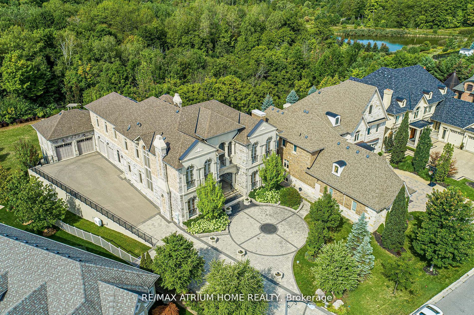 71 Grandvista Crescent