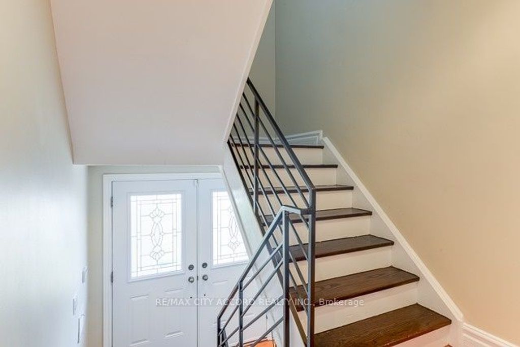 Photo of 91 Pamille Place, Toronto, ON M6M 3B1 (MLS # W12171413)