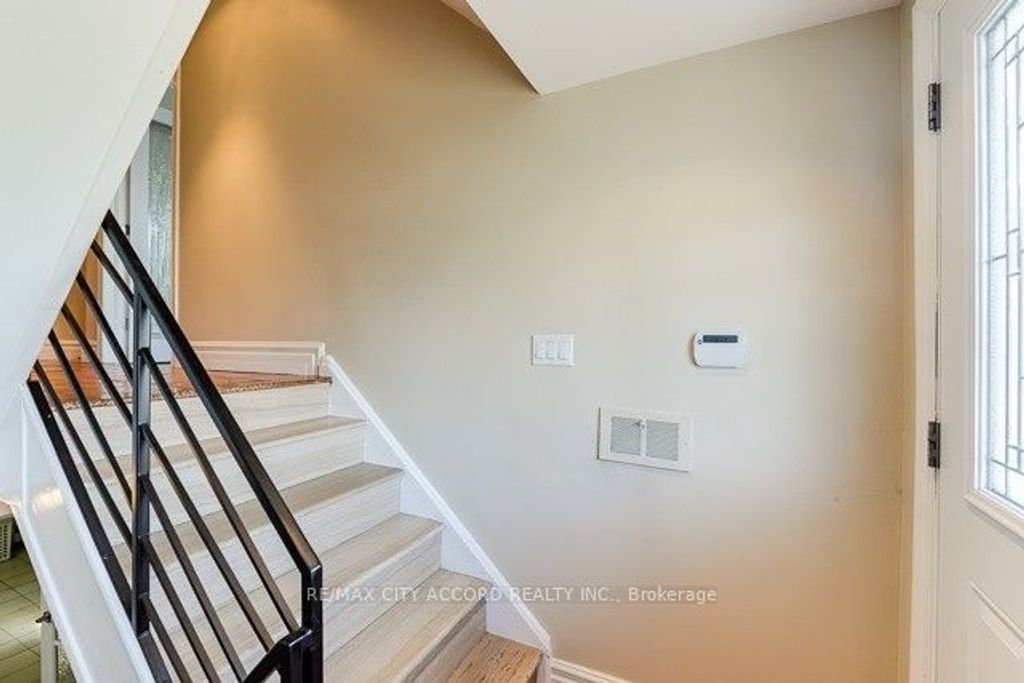 Photo of 91 Pamille Place, Toronto, ON M6M 3B1 (MLS # W12171413)