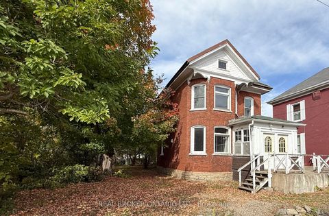 Photo of 26 Elgin Street, Smiths Falls, ON K7A 3C4 (MLS # X12474195)