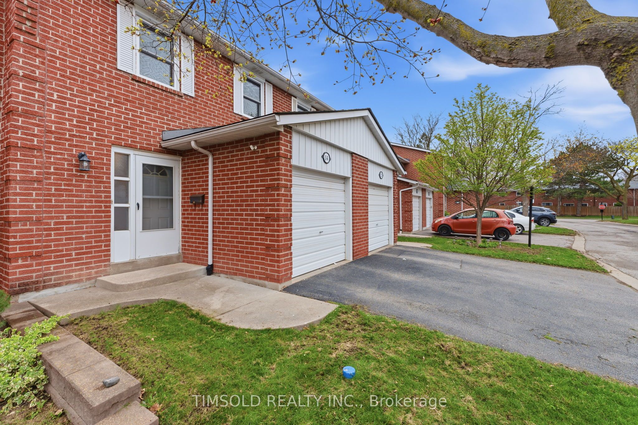 14 Gordon Way