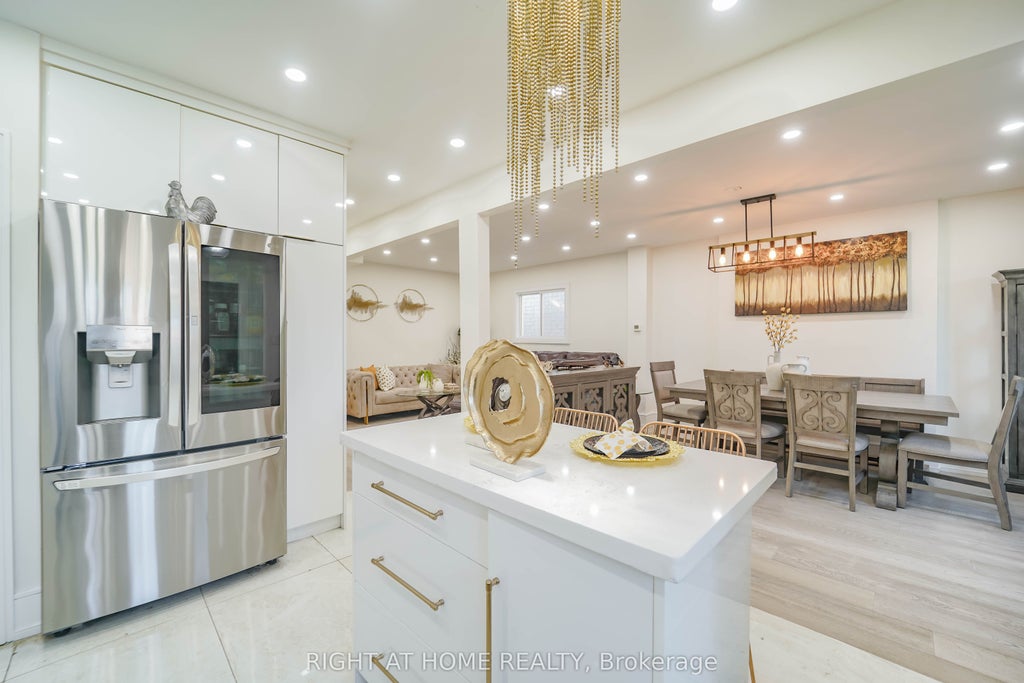 Photo of 174 Aylesworth Avenue, Toronto, ON M1N 2J6 (MLS # E13704342)