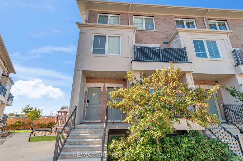 Photo of 480 Beresford Path #2, Oshawa, ON L1H 5S7 (MLS # E14015468)