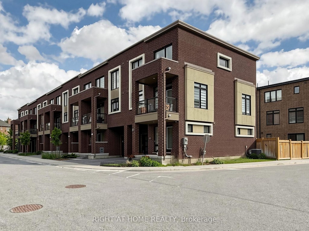 Photo of 23 Moneypenny Place, Vaughan, ON L4J 0K9 (MLS # N13435574)