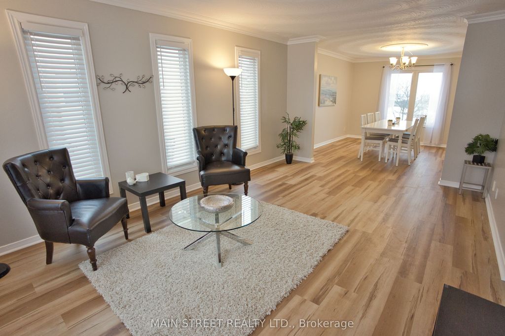 Photo of 22 Royal Court, Bradford West Gwillimbury, ON L3Z 2P4 (MLS # N12790744)