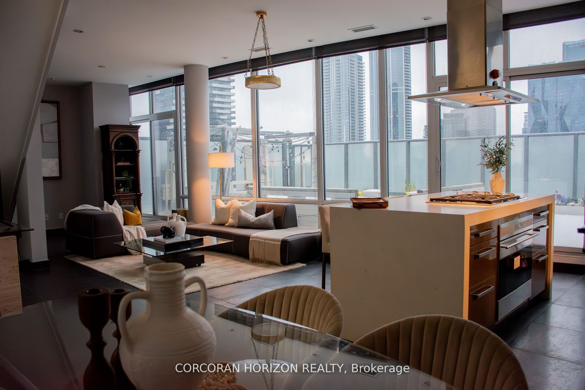 1 Market Street PH3301