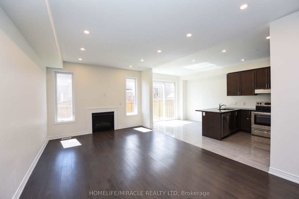 Photo of 418 Royal West Drive, Brampton, ON L6X 5K1 (MLS # W12858146)