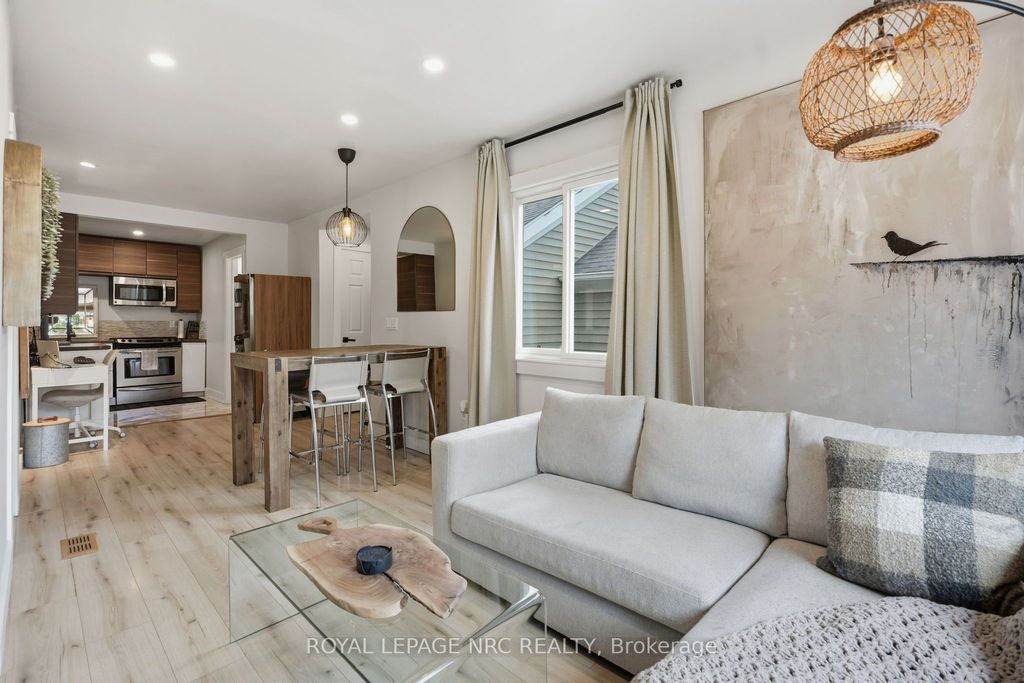 Photo of 17 Considine Avenue, St. Catharines, ON L2N 5K1 (MLS # X12961884)