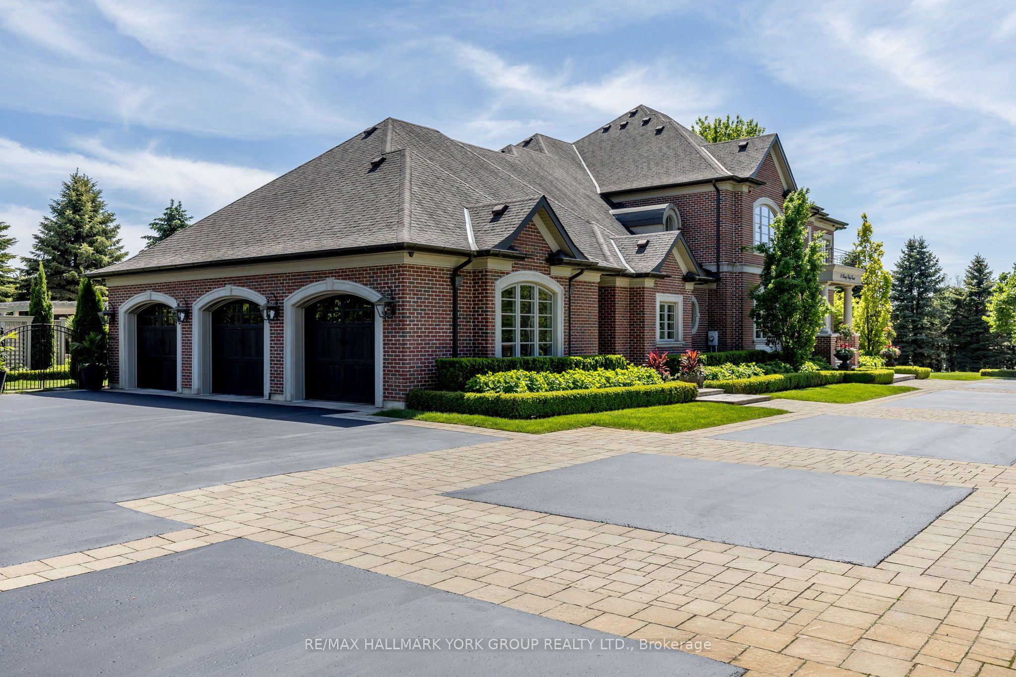 12 Sandy Ridge Court
