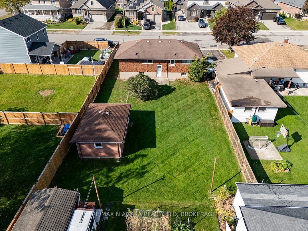 109 Hampton Avenue