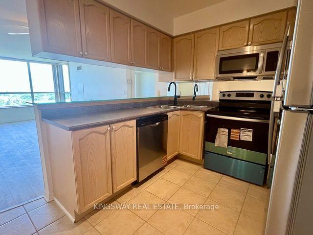 1140 Parkwest Place 1108