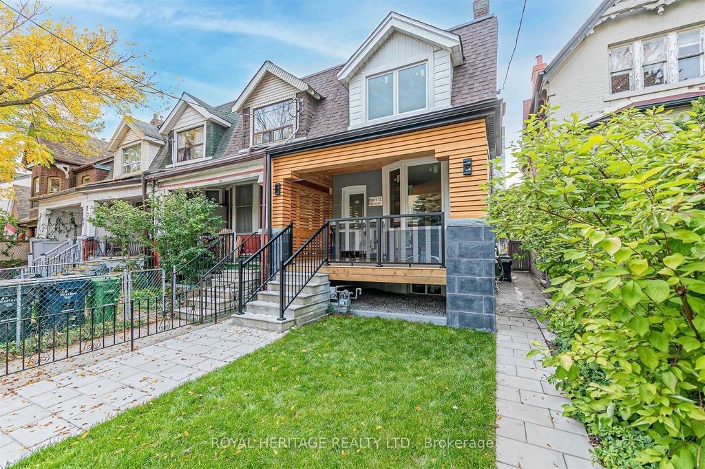 Photo of 66a Bellevue Avenue, Toronto, ON M5T 2N4 (MLS # C12667928)