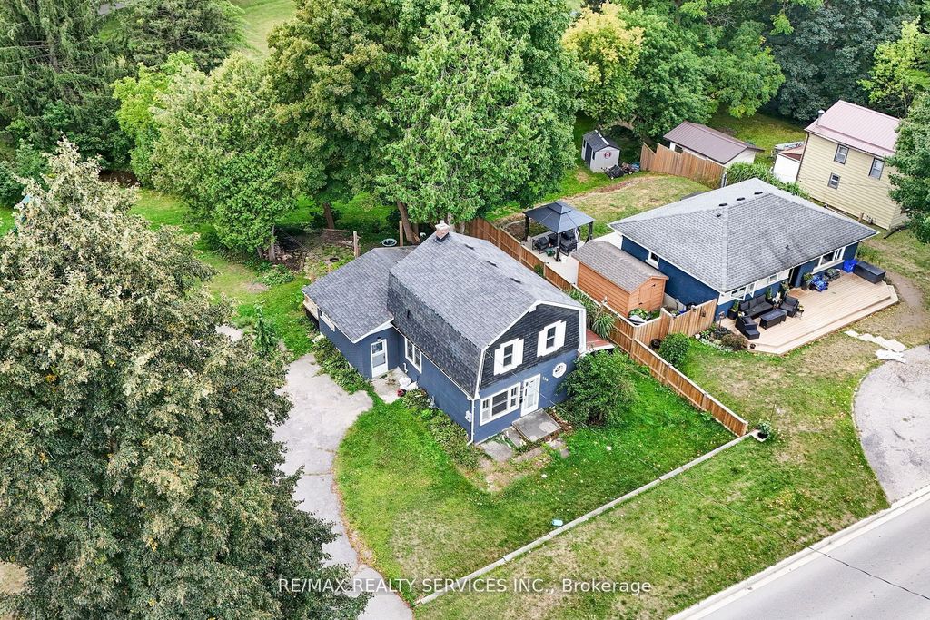 Photo of 140 Canterbury Street, Ingersoll, ON N5C 1C8 (MLS # X12450692)