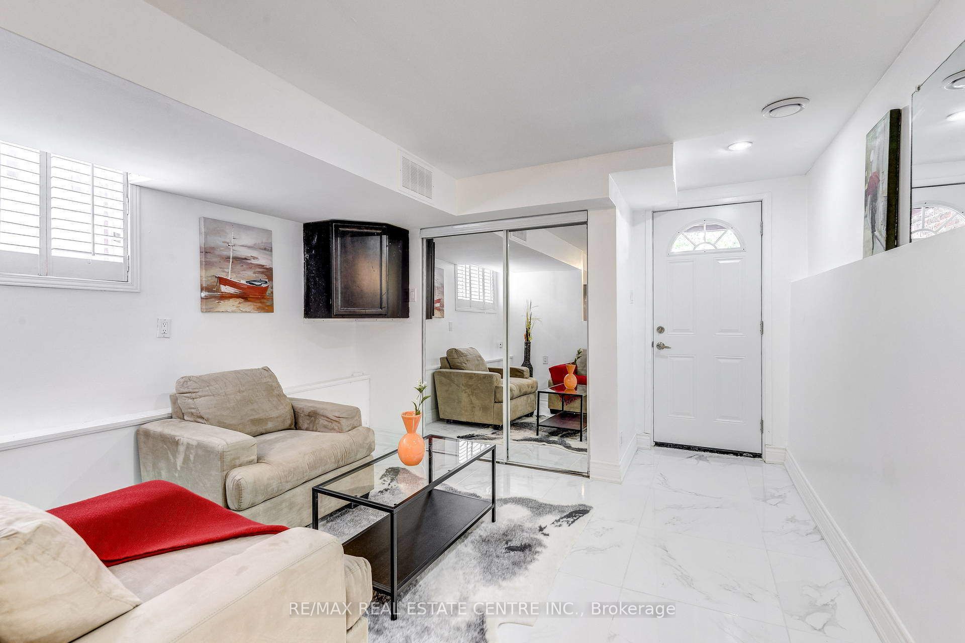 7201 Joliette Crescent Lower Level