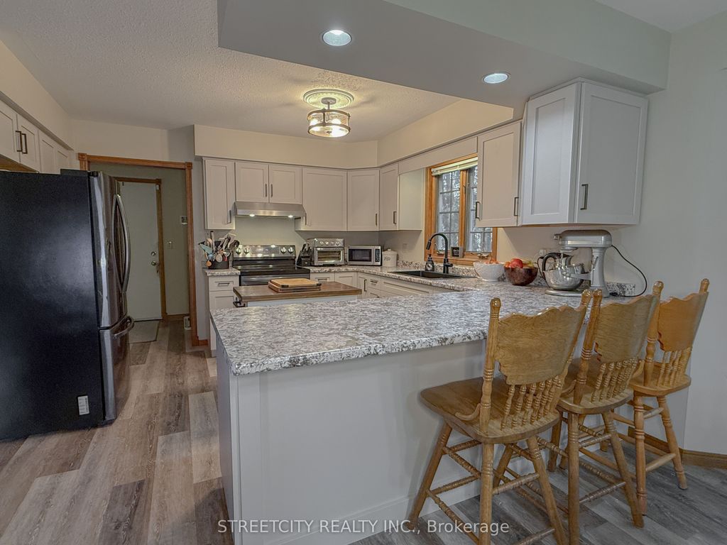 Photo of 518 Camden Street, Chatham-Kent, ON N0P 1M0 (MLS # X12988994)