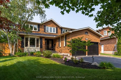 1210 BEECHGROVE Crescent Oakville ON L6M 2B4