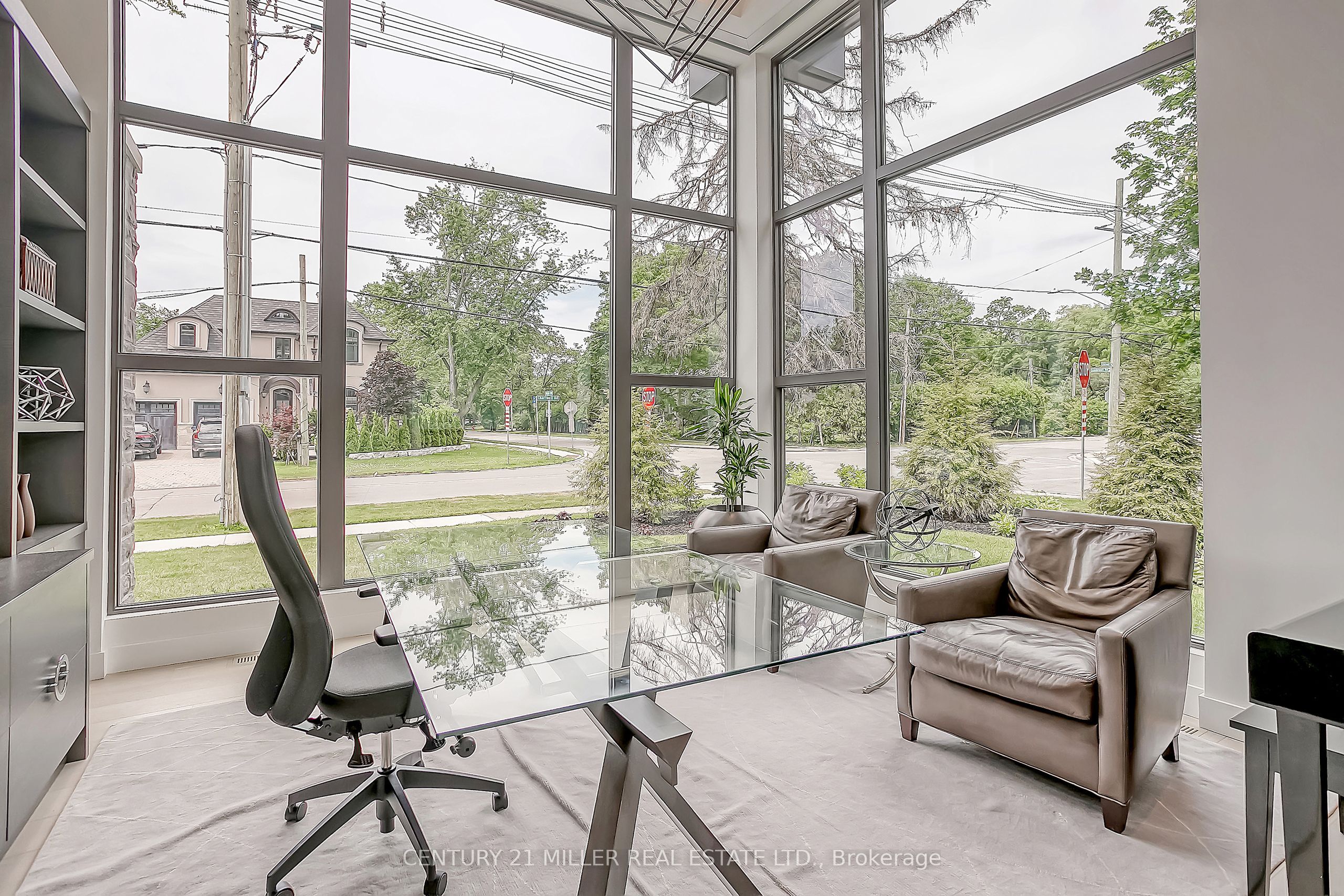 421 Chartwell Road