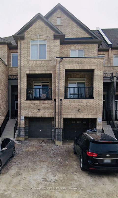 11 Gemma Place Brampton ON L6Z 0J5