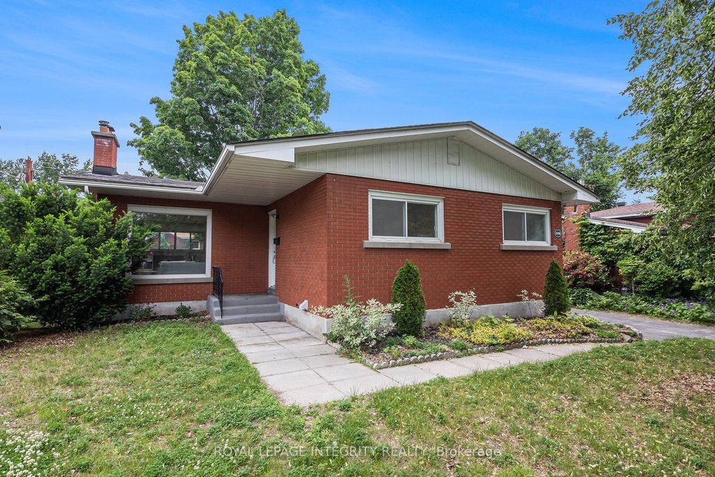 Photo of 2389 Sheldon Avenue N, Parkway Park - Queensway Terrace S and Area, ON K2C 1K4 (MLS # X13052956)