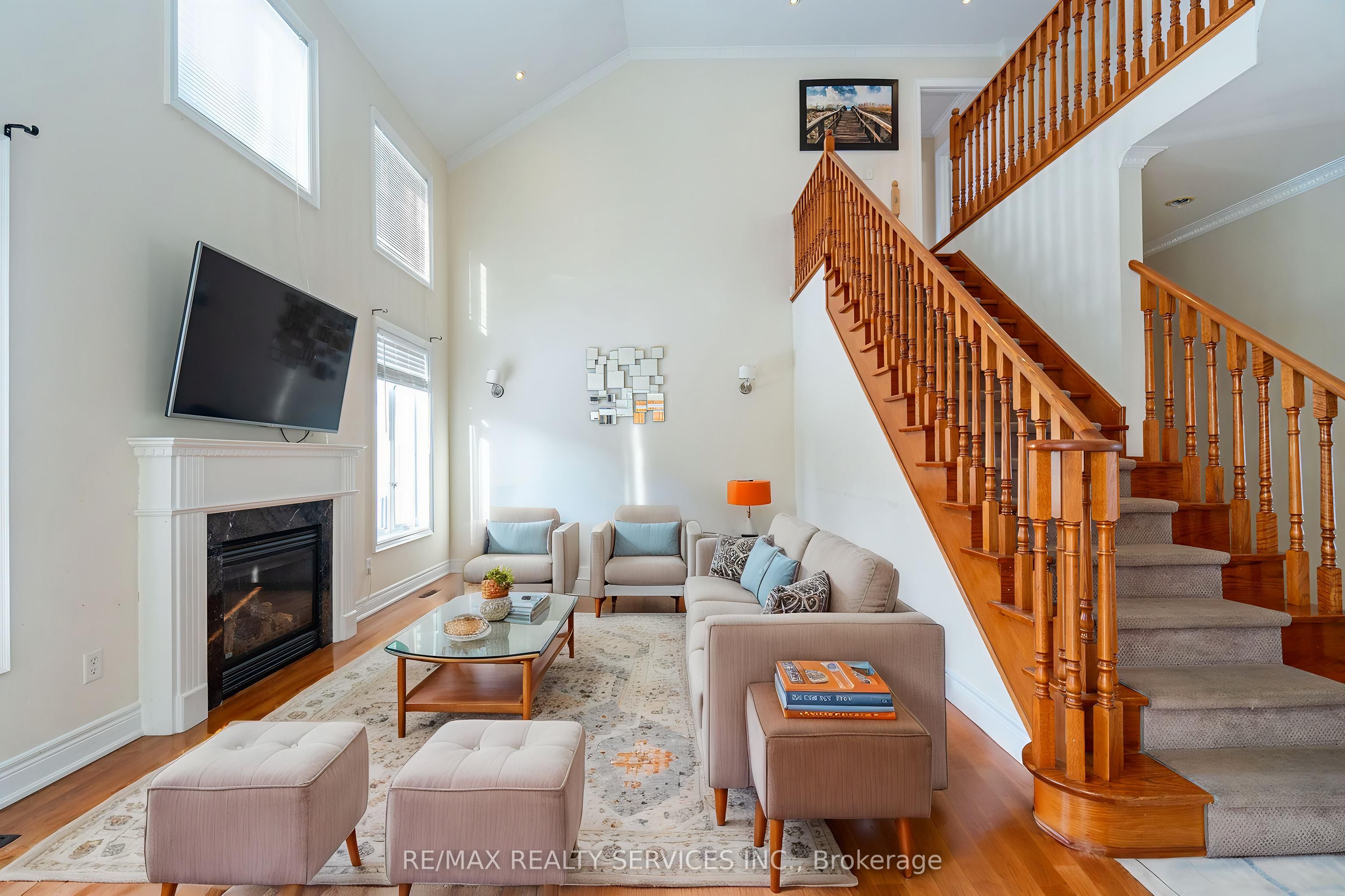 52 Mount Royal Circle