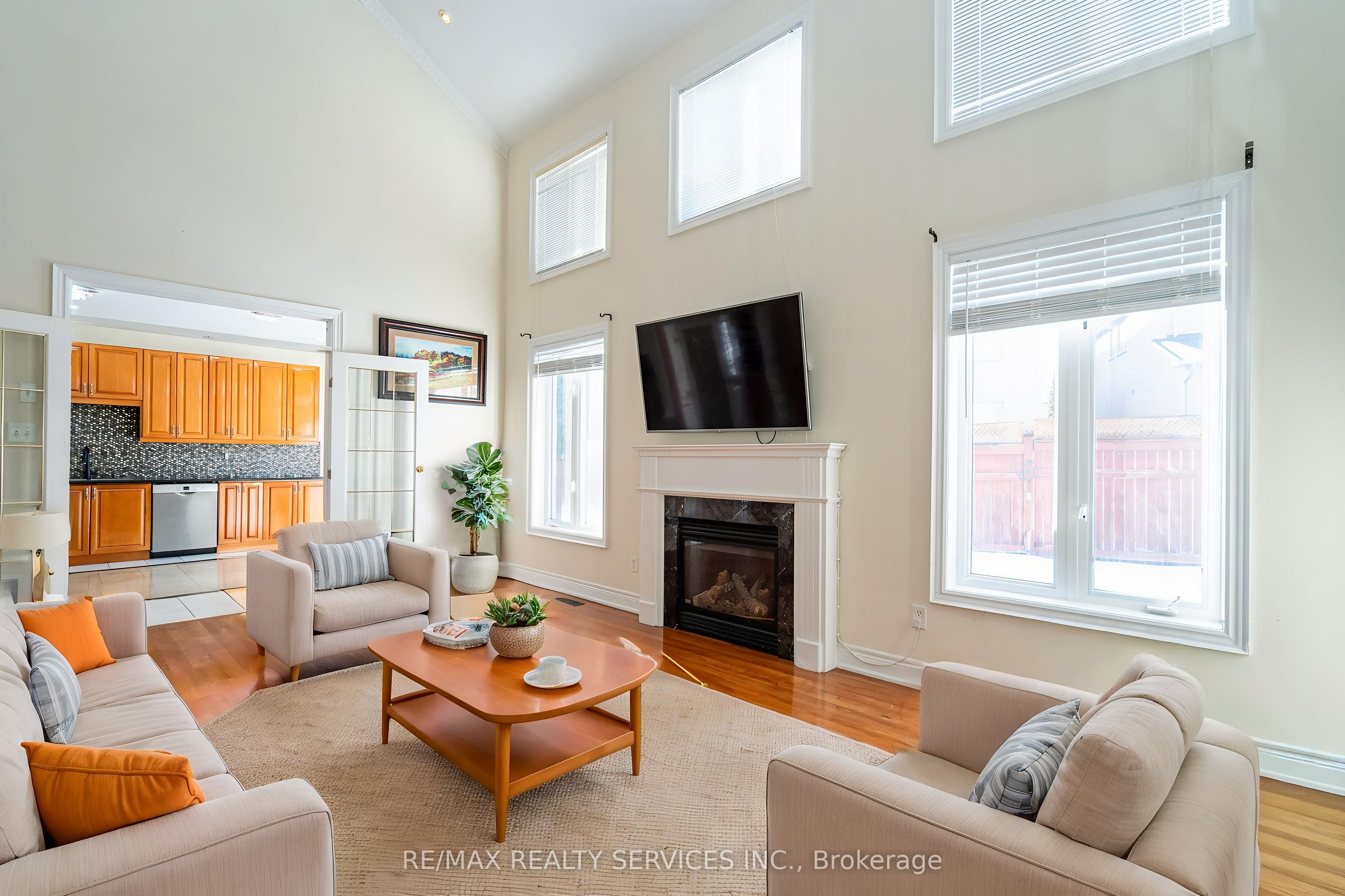 52 Mount Royal Circle