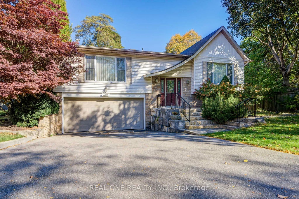 Photo of 401 Swinburne Road, Burlington, ON L7N 3K6 (MLS # W14115526)