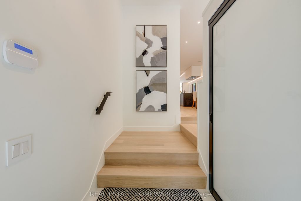 Photo of 174 Kenilworth Avenue, Toronto, ON M4L 3S6 (MLS # E12675158)