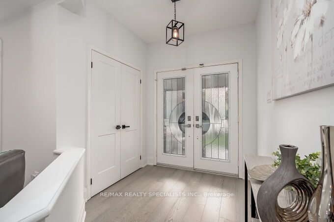 7123 White Pine Court