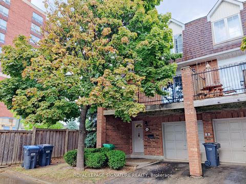 1525 South Parade Court 33 Mississauga ON L5M 6E9